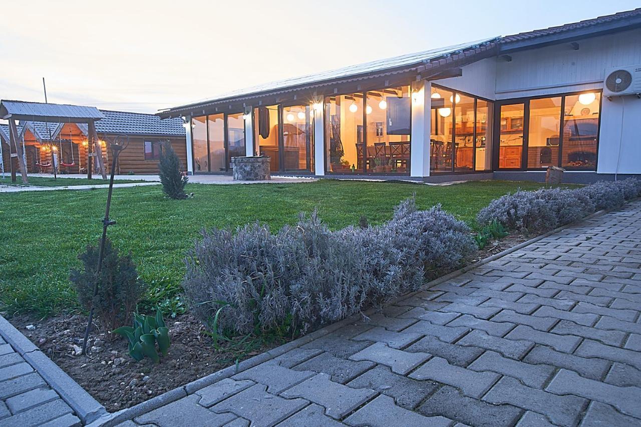 Insula Christiana Hotel Cristian  Exterior photo