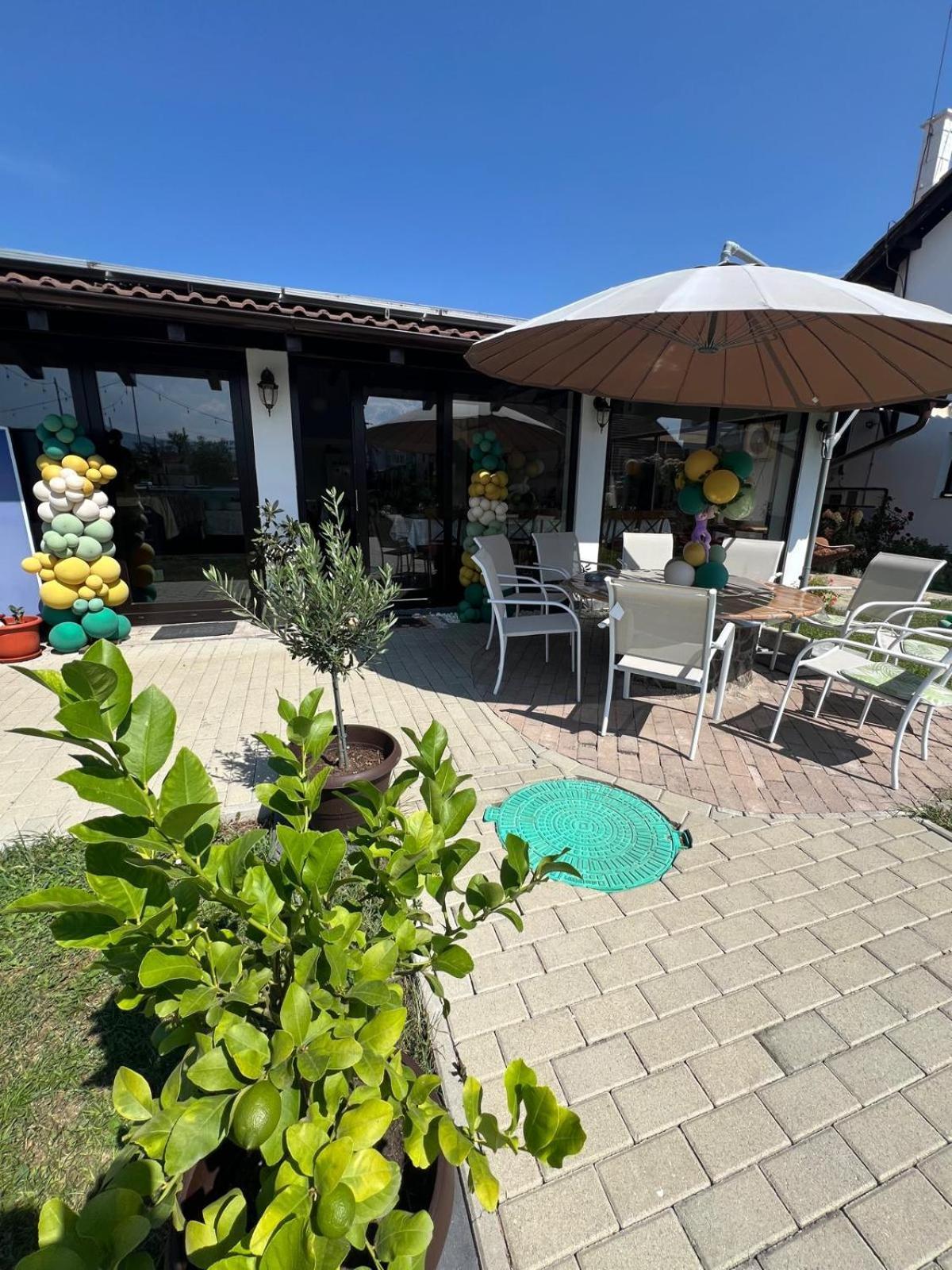 Insula Christiana Hotel Cristian  Exterior photo