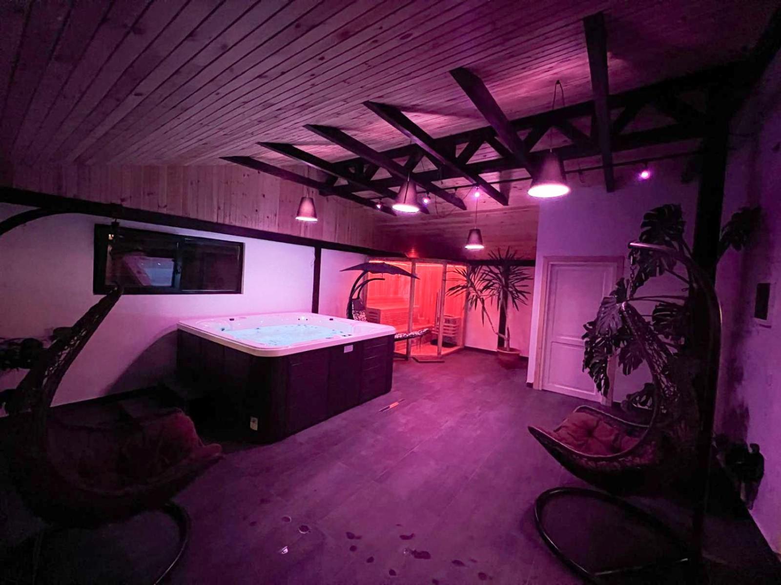 Insula Christiana Hotel Cristian  Exterior photo